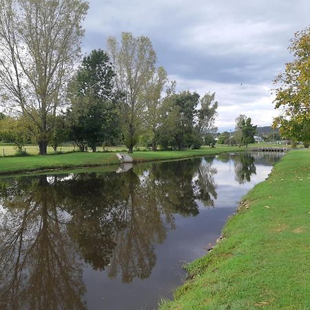 Boulevard Motel Stanthorpe Bagian luar foto