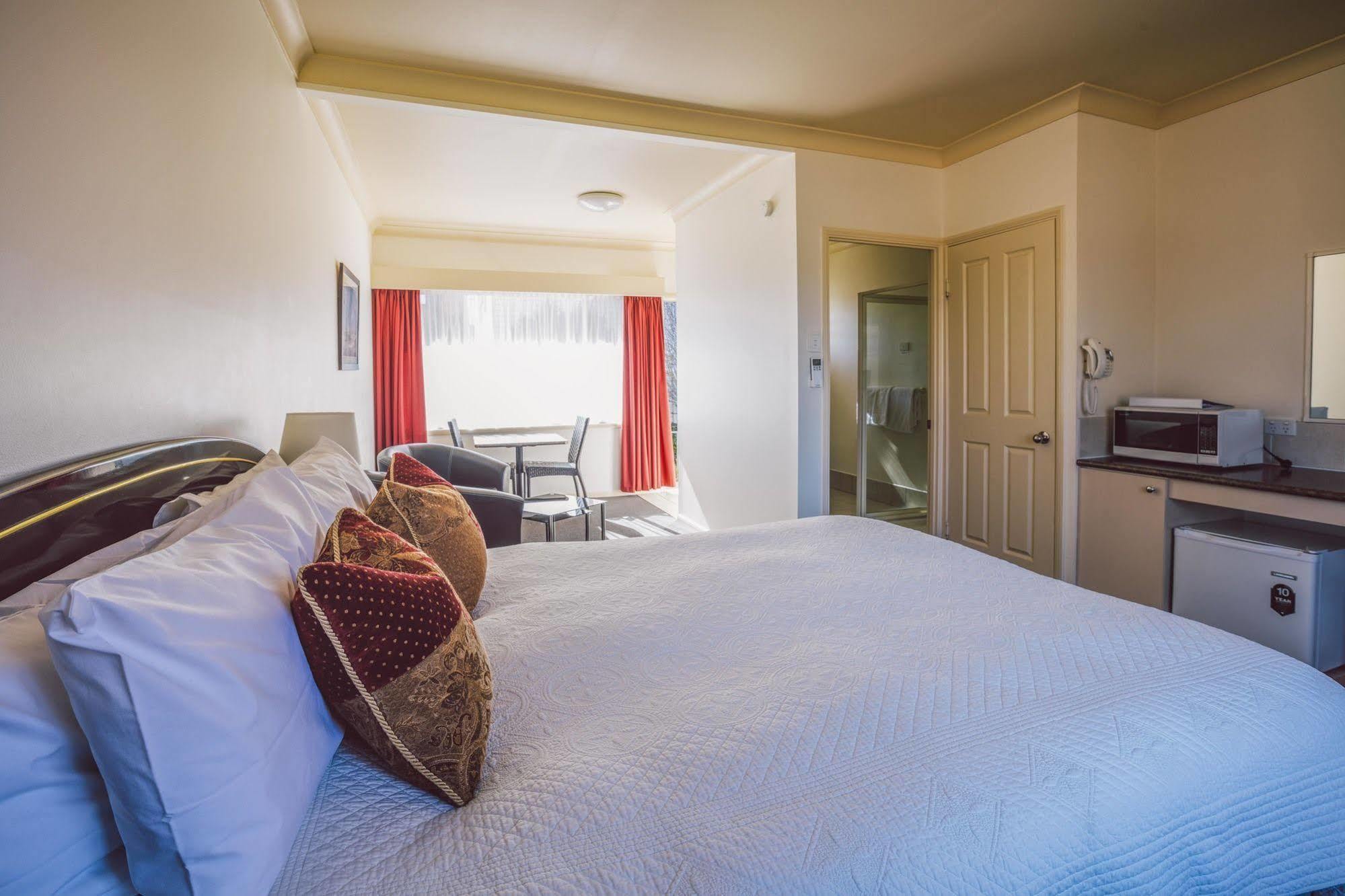 Boulevard Motel Stanthorpe Bagian luar foto
