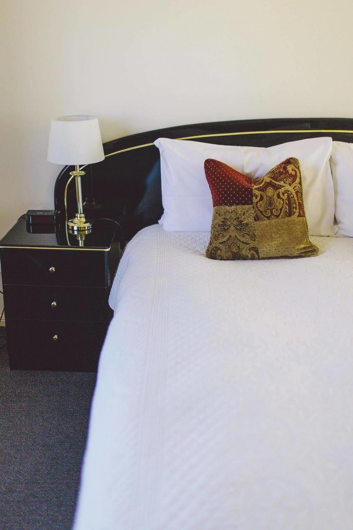 Boulevard Motel Stanthorpe Bagian luar foto