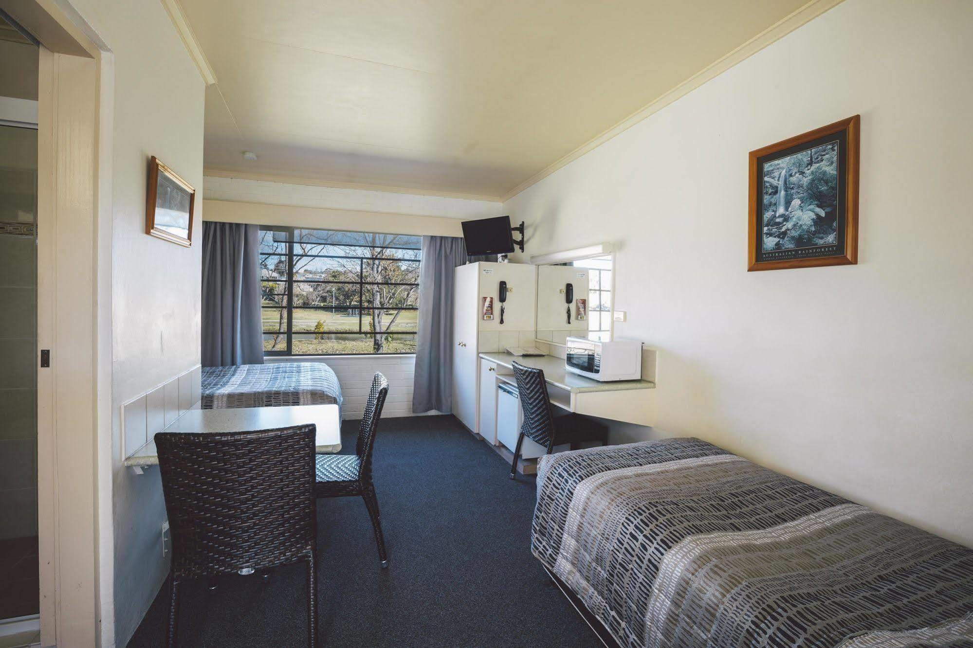 Boulevard Motel Stanthorpe Bagian luar foto