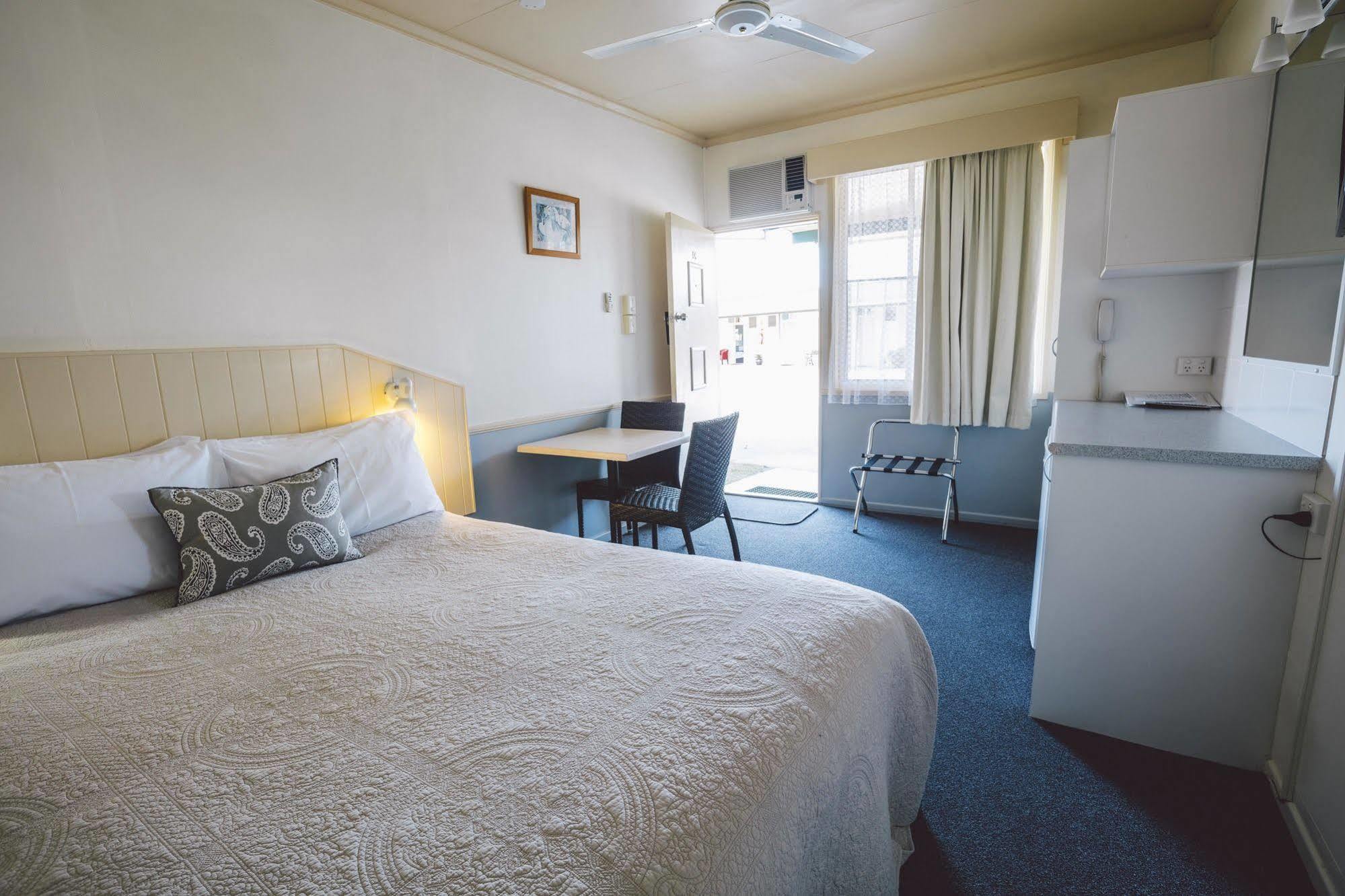 Boulevard Motel Stanthorpe Bagian luar foto