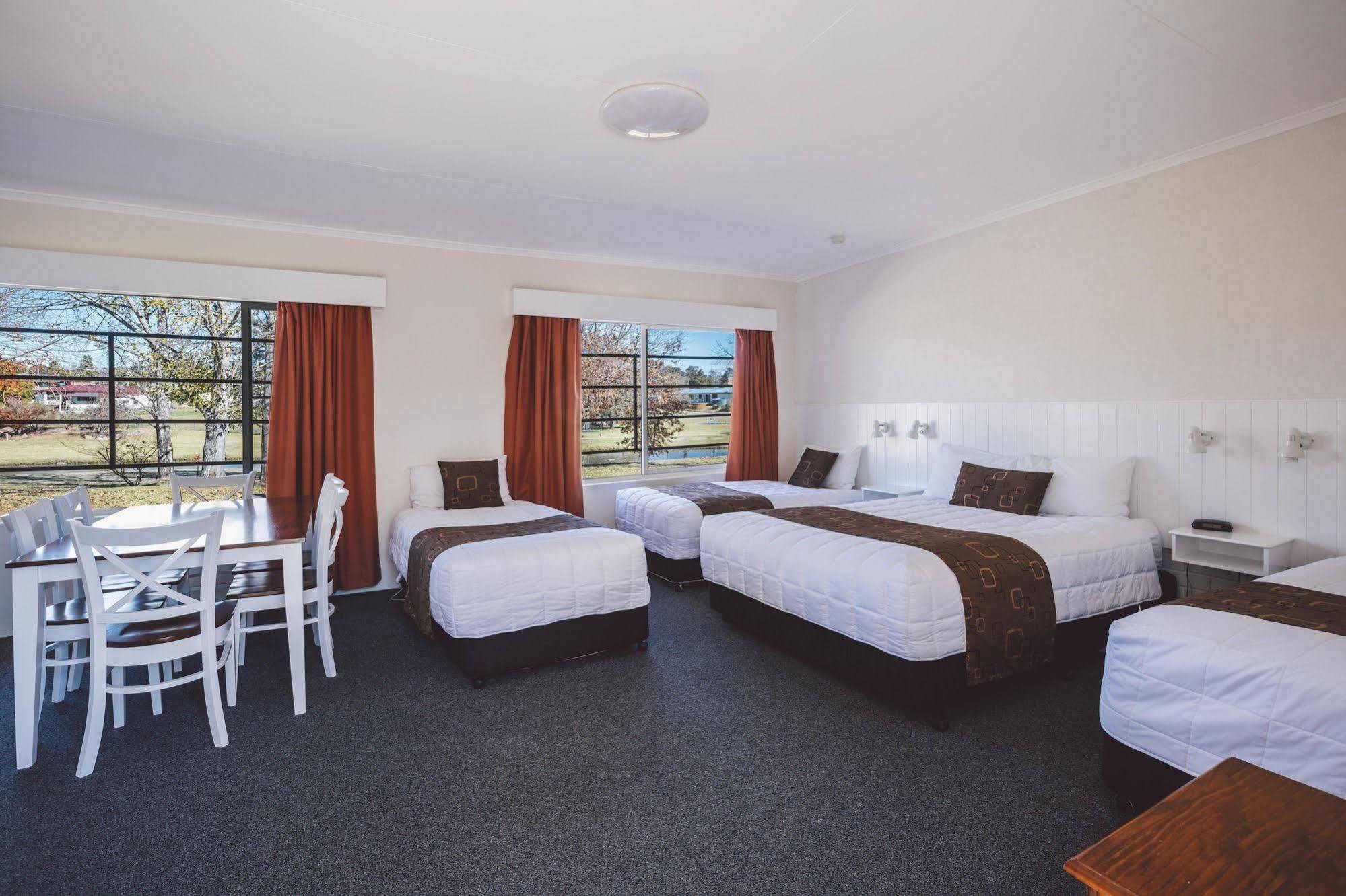 Boulevard Motel Stanthorpe Bagian luar foto